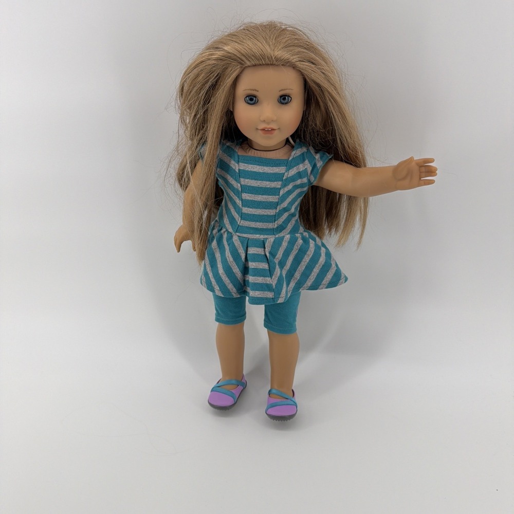 American Girl McKenna Doll 2012 with Original‎ Meet Outfit GOTY